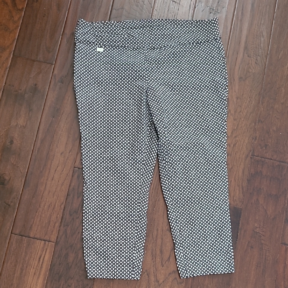 Rafaella Black & White Patterned Pullon Cropped Pants size 16
